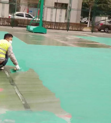 东丽球场地面翻新