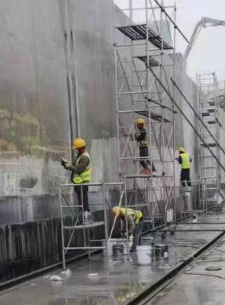 东丽球场翻新地面是一个涉及